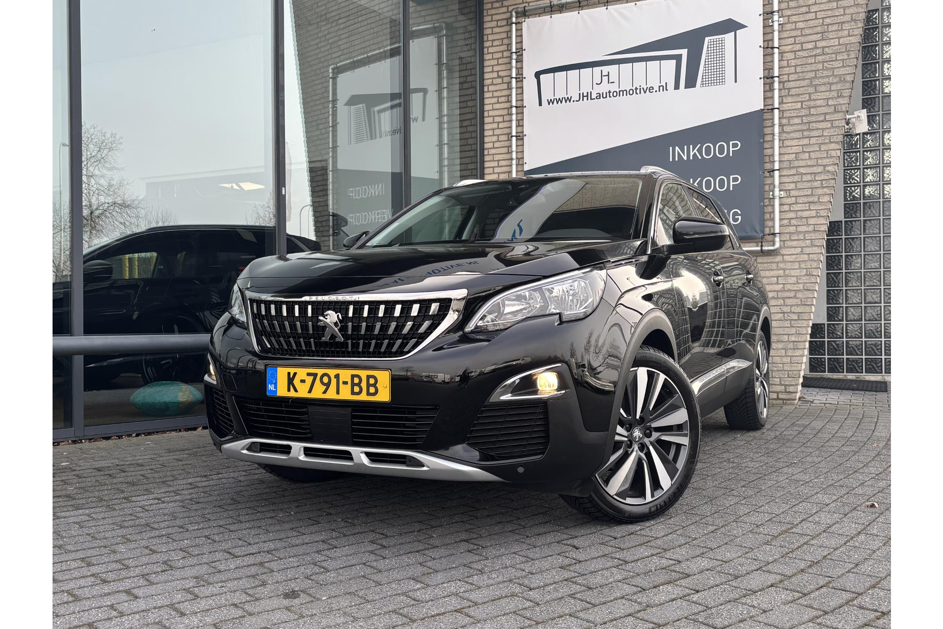 Peugeot 5008 1.2*CARPLAY*CRUISE*NAVI*CAM*7PERS.*HAAK*SPORT STOE